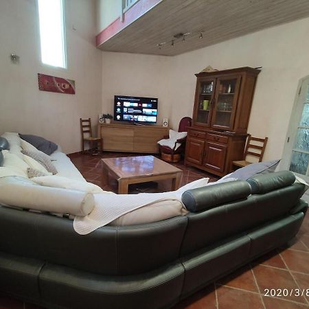 La Villa Moursoise 4 Etoiles Esterno foto