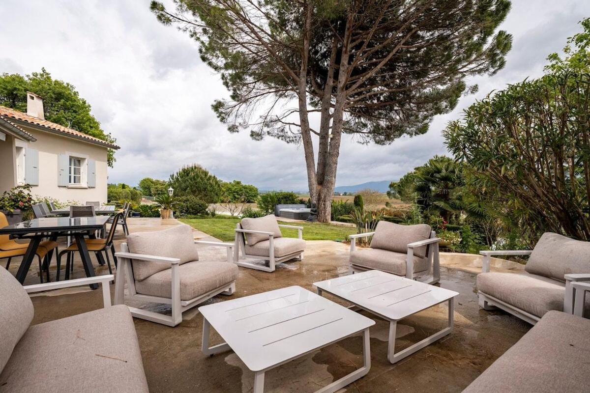 La Villa Moursoise 4 Etoiles Esterno foto