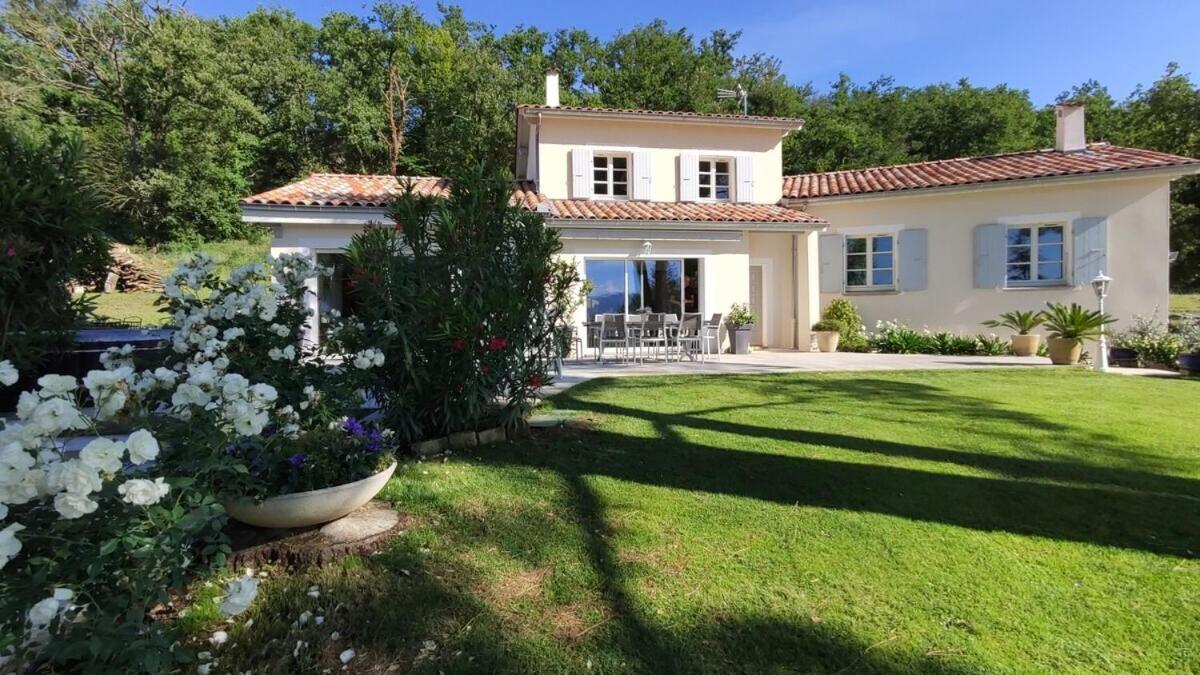 La Villa Moursoise 4 Etoiles Esterno foto