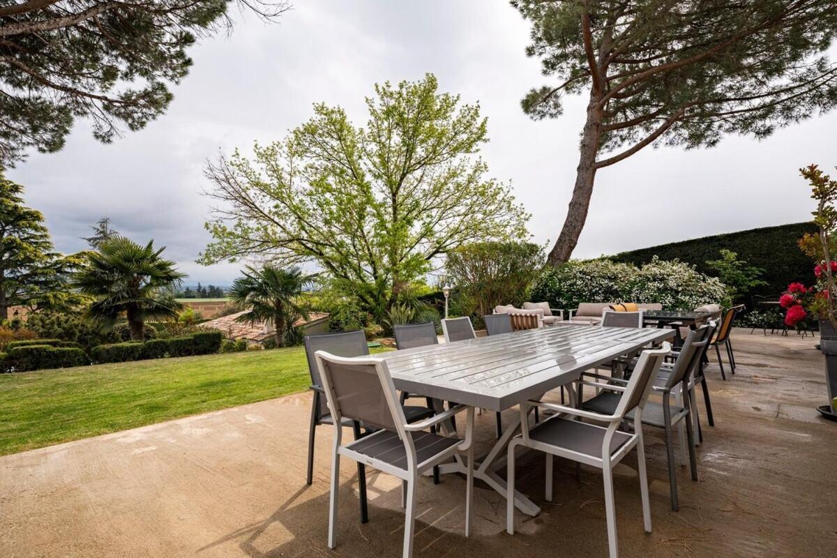 La Villa Moursoise 4 Etoiles Esterno foto