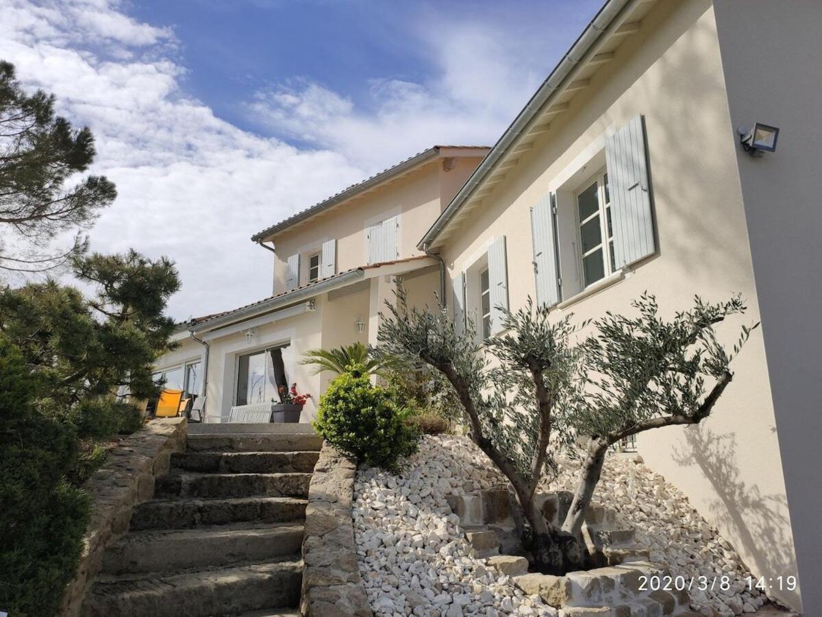 La Villa Moursoise 4 Etoiles Esterno foto