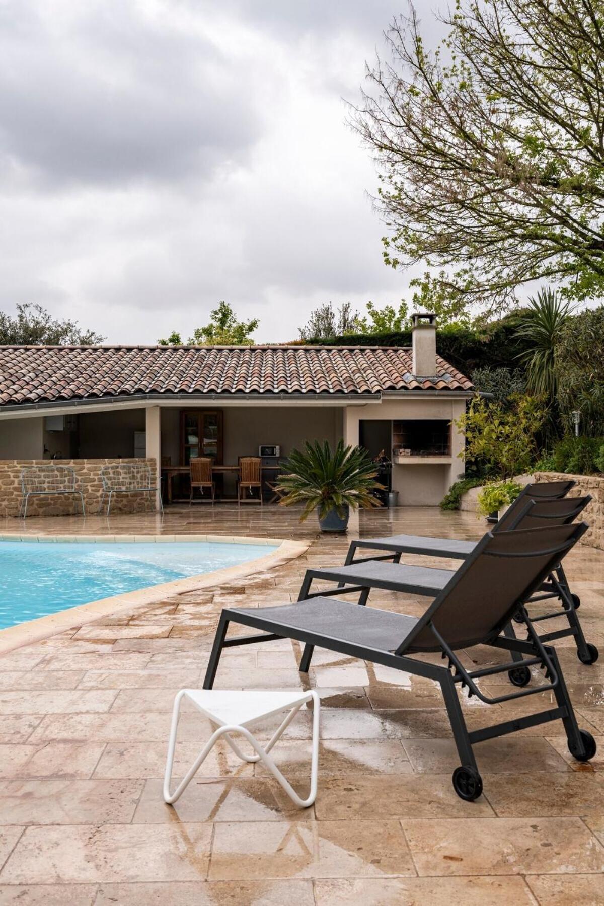 La Villa Moursoise 4 Etoiles Esterno foto